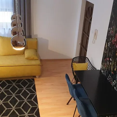 Grand Paradise شقة ميسكولك